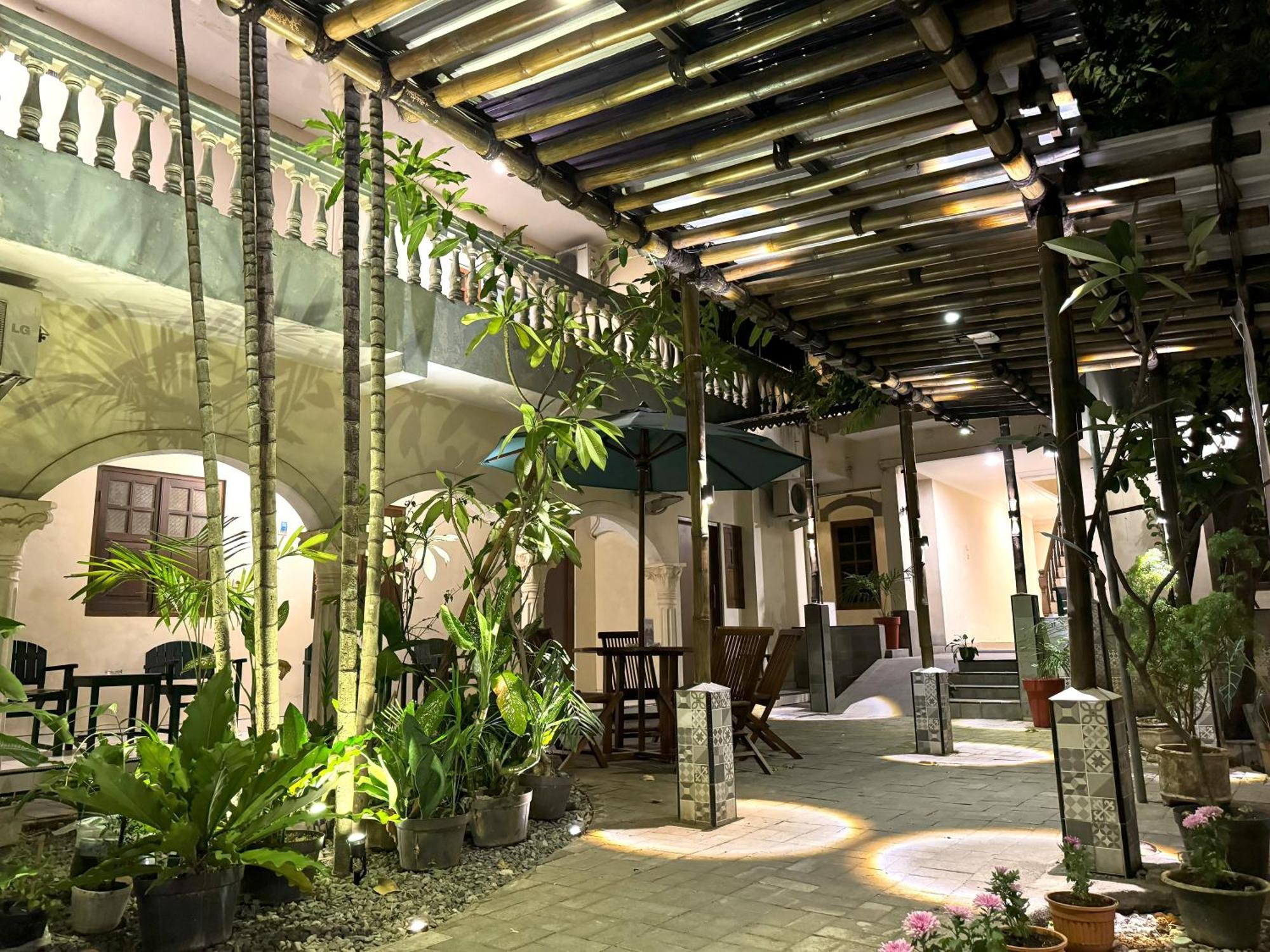 The Raden Patah Heritage Kota Lama Semarang Zewnętrze zdjęcie